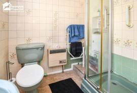 4 bedroom, Terraced House for sale