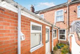 4 bedroom, Terraced House for sale