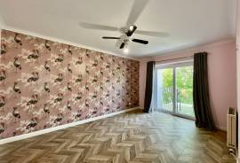 3 bedroom, Maisonette for sale