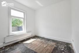 3 bedroom, End of terrace house for sale