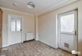 3 bedroom, Terraced House for sale