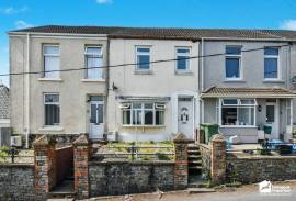 3 bedroom, Terraced House for sale
