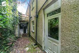 2 bedroom, Ground floor flat for sale