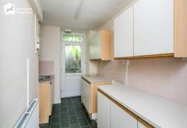 2 bedroom, Ground floor flat for sale
