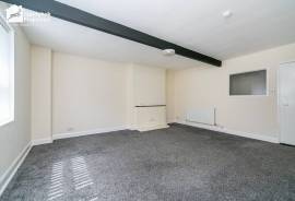 2 bedroom, Ground floor flat for sale