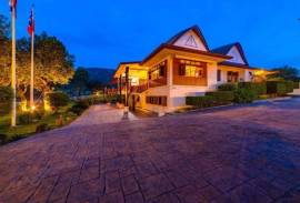 Amazing 5 Bedroom Luxury Property on 4 Rai of Land