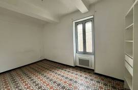 5 room, 144m2 Village house for sale in Caux - 150 000 € *