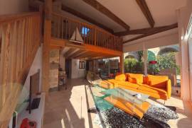 3 room, 75m2 Apartment for sale in Alignan du vent - 270 000 € *