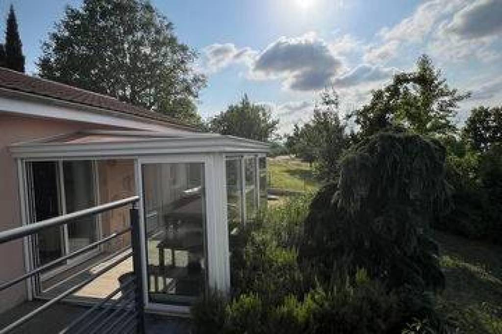 Maison environnement exceptionnel, vue Puy-de-Dôme