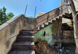 3 Bedroom House in Ruins - Opportunity in the Center of Funchal