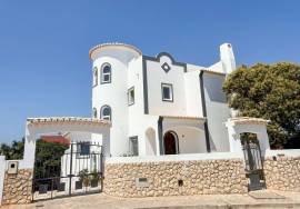 Renovated Villa with Sea View