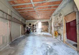 4 Bedroom Villa with Terrace and Mountain Views 10 Minutes from Boticas