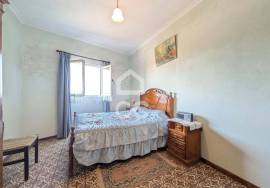 4 Bedroom Villa with Terrace and Mountain Views 10 Minutes from Boticas