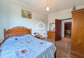 4 Bedroom Villa with Terrace and Mountain Views 10 Minutes from Boticas