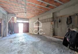 4 Bedroom Villa with Terrace and Mountain Views 10 Minutes from Boticas