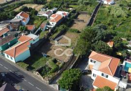 Building Land with Ruin – Pesqueiro, São Bartolomeu