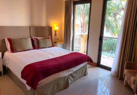 Luxury 3-Bedroom Apartment with Pool Views in The Residences, Vilamoura
