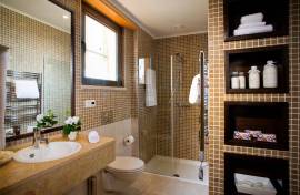 Luxury 3-Bedroom Apartment with Pool Views in The Residences, Vilamoura