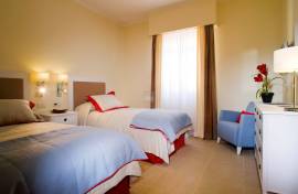 Luxury 3-Bedroom Apartment with Pool Views in The Residences, Vilamoura
