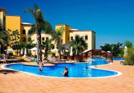 Top Floor 2-Bedroom Apartment with Stunning Views in Vilamoura