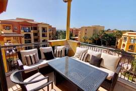 Top Floor 2-Bedroom Apartment with Stunning Views in Vilamoura