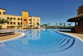 Top Floor 2-Bedroom Apartment with Stunning Views in Vilamoura