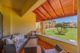 Large Ground Floor  2-Bedroom in the Heart of Vilamoura– Pool Access and Large Terrace