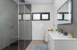 Unmatched Investment Opportunity in Arco da Calheta – 95% Occupancy Rate!