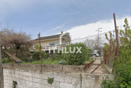 Detached house (340 m2) with swimming pool and garage, Land with 2100m2