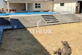 Detached house (340 m2) with swimming pool and garage, Land with 2100m2