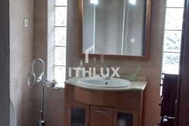 Detached house (340 m2) with swimming pool and garage, Land with 2100m2