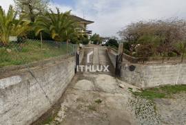 Detached house (340 m2) with swimming pool and garage, Land with 2100m2