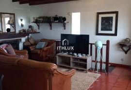 Detached house (340 m2) with swimming pool and garage, Land with 2100m2