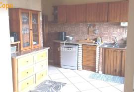 Detached house (340 m2) with swimming pool and garage, Land with 2100m2