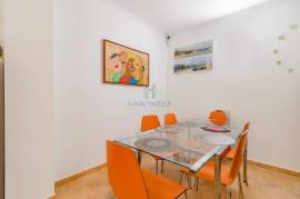 2 Bedroom Apartment with Parking Space, in the center of Lagos