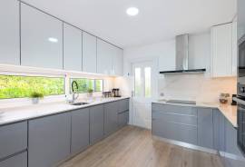 4 Bedroom Villa with Pool near Golf, Vilamoura