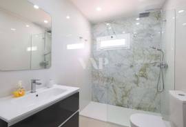 4 Bedroom Villa with Pool near Golf, Vilamoura