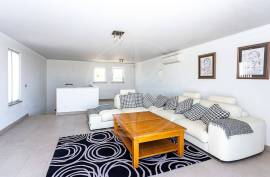 Tavira 4 + bedroom family villa with pool, garden, views & extraordinary basement