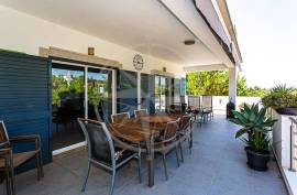 Tavira 4 + bedroom family villa with pool, garden, views & extraordinary basement
