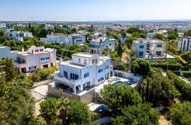 Tavira 4 + bedroom family villa with pool, garden, views & extraordinary basement