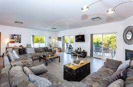 Tavira 4 + bedroom family villa with pool, garden, views & extraordinary basement