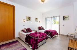 Tavira 4 + bedroom family villa with pool, garden, views & extraordinary basement