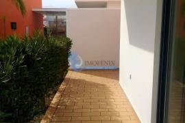 2 bedroom townhouse available for annual rental - Pêra