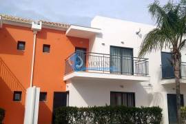 2 bedroom townhouse available for annual rental - Pêra
