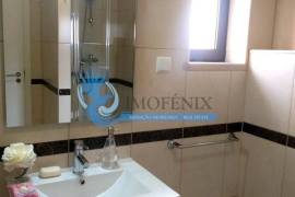 2 bedroom townhouse available for annual rental - Pêra