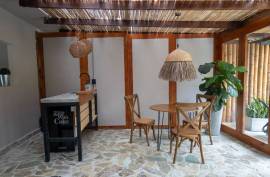 Casa de Río La Calamuchita Bed & Breakfast Villa For Sale in Pereira