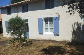 3 Bedroom house with 3 Gites For Sale In Caunay Sauzé-entre-Bois