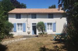 3 Bedroom house with 3 Gites For Sale In Caunay Sauzé-entre-Bois