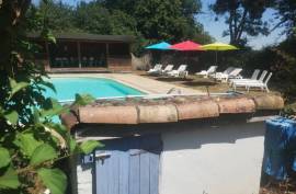 3 Bedroom house with 3 Gites For Sale In Caunay Sauzé-entre-Bois