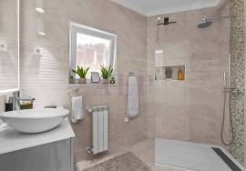 4 Bedroom Villa Close to Boavista Golf & Spa, Lagos 4 Bedroom Villa Close to Boavista Golf & Spa, Lagos